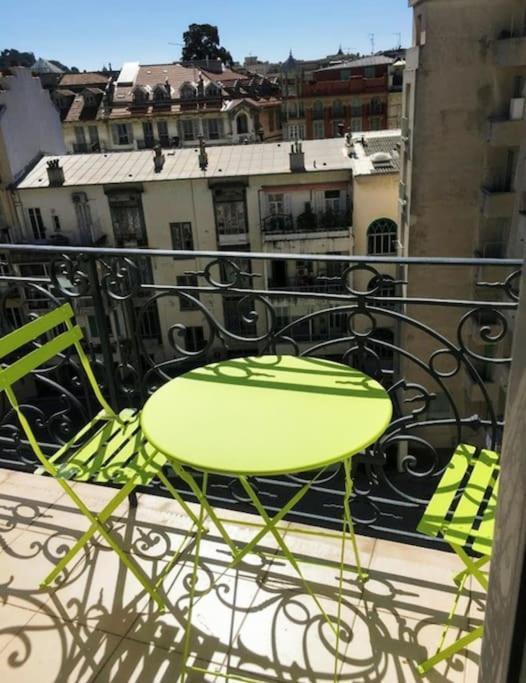 Appartamento Floor Nest, Balcony Close To Sea And Old-town *